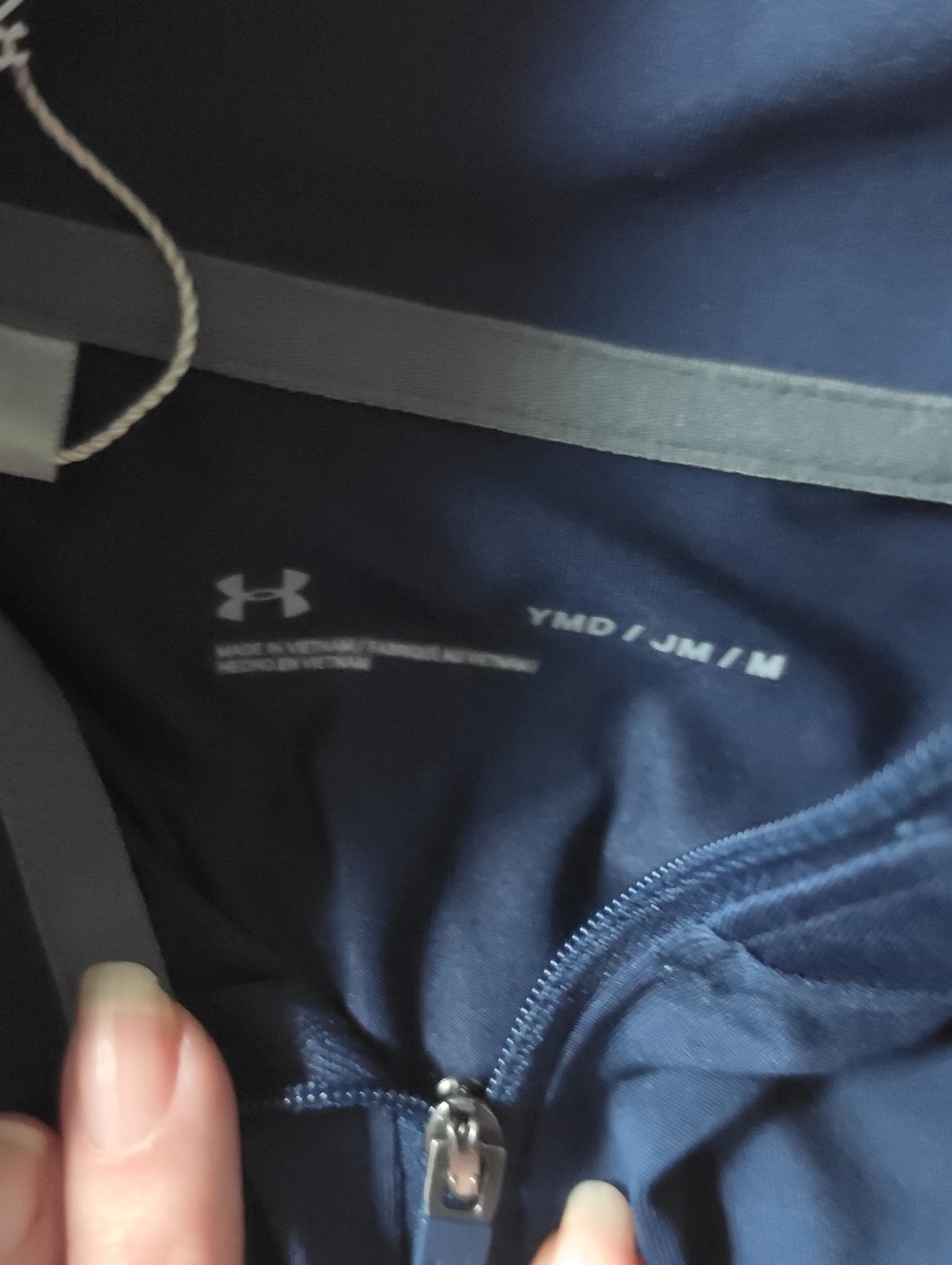NWT Under Armour Navy Quarter-Zip Pullover with White Trim GIRLS SIZE YM. - Picture 5 of 9